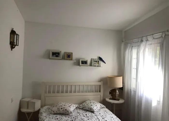 Villa Beachfront With Private Access, Ocean Views, Pool, Casal do Narcizo