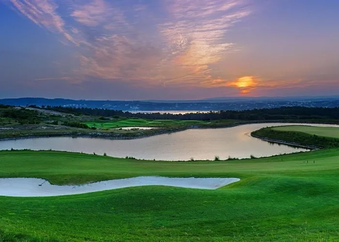 Beachfront With Private Access, Ocean Views, Pool, Villa Casal do Narcizo