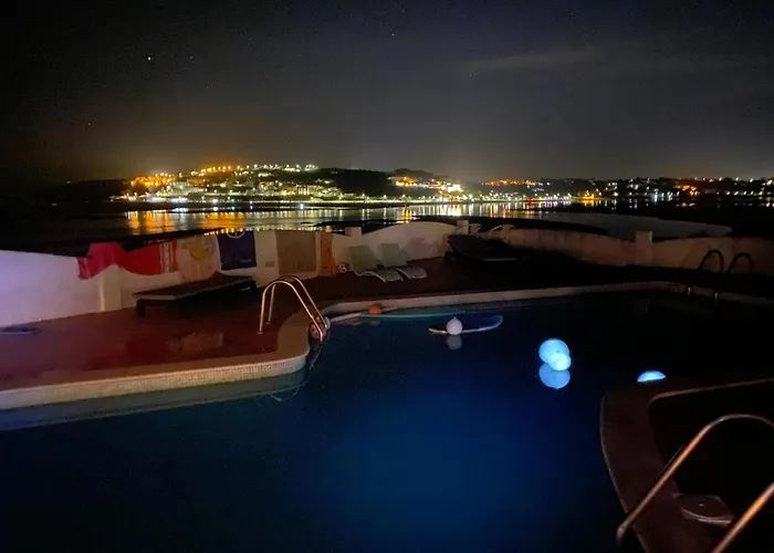 Villa Beachfront With Private Access, Ocean Views, Pool, Casal do Narcizo